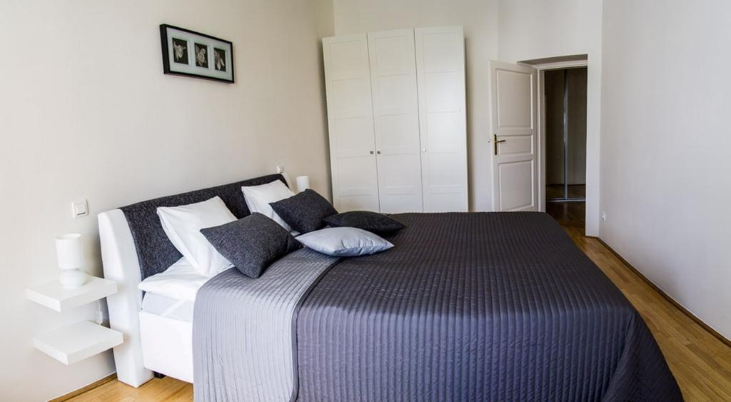 Modern Apartment Riegrovy Sady Praga Habitación foto
